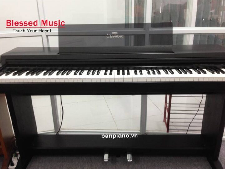 Đàn Piano điện Yamaha CLP 550