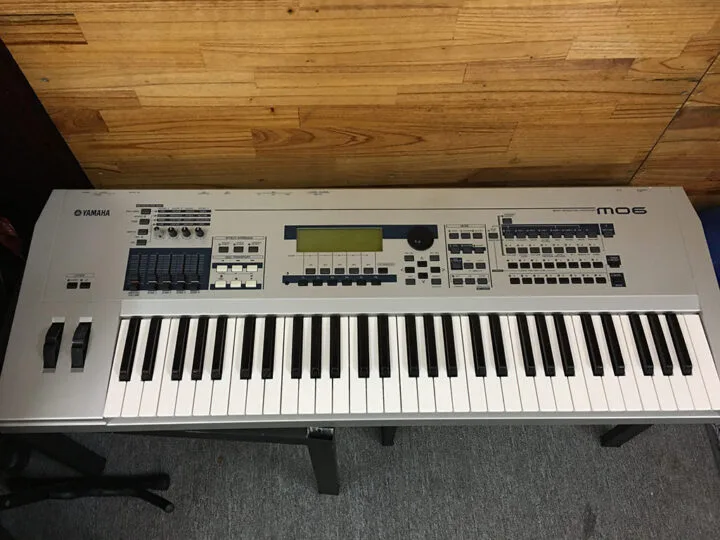 Bán Yamaha MO 6