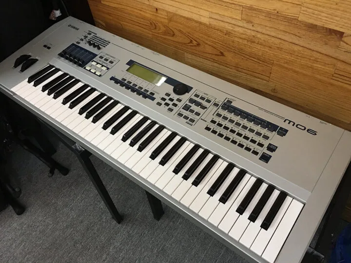 Bán Yamaha MO 6
