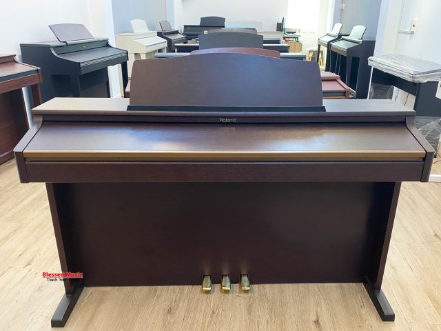 Đàn Piano Roland HP 103