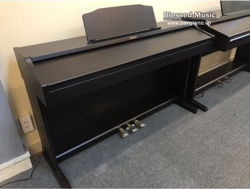 đàn piano roland rp 401