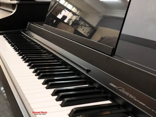 piano Yamaha clp 200