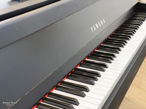 Piano Yamaha DGP 1