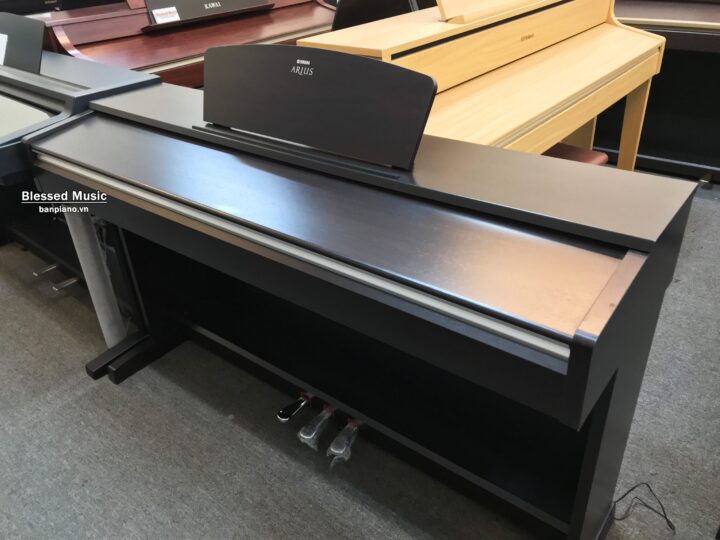 Đàn Piano điện Yamaha YDP 135