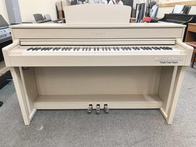 Piano Yamaha CLP 635 WA