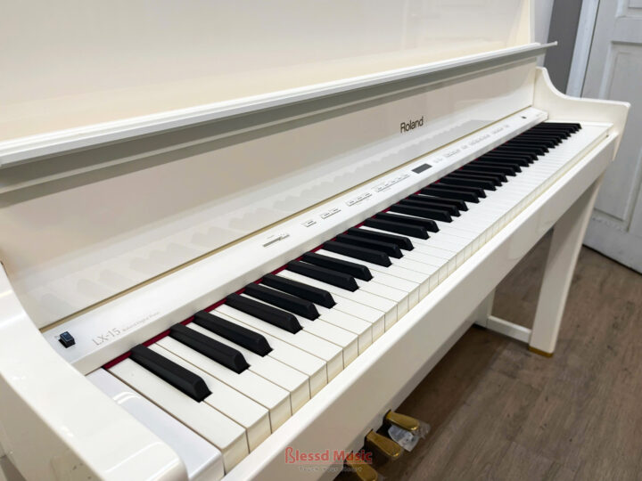 Roland LX 15 PW