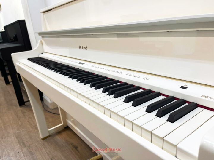 Roland LX 15 PW
