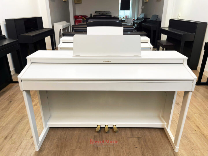 Đàn Piano Roland RP 701WH