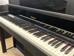 đàn piano Roland LX10