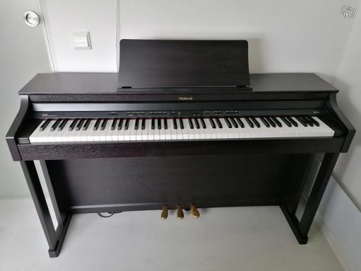 đàn piano Roland HP 302