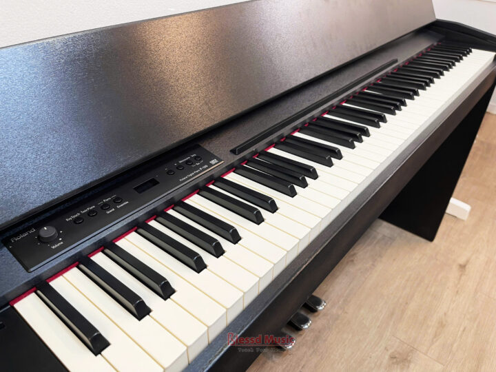 Đàn Piano Roland F 120SB