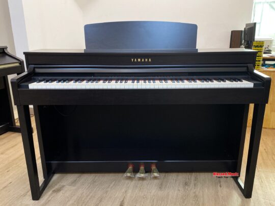 Đàn Piano Yamaha CLP440