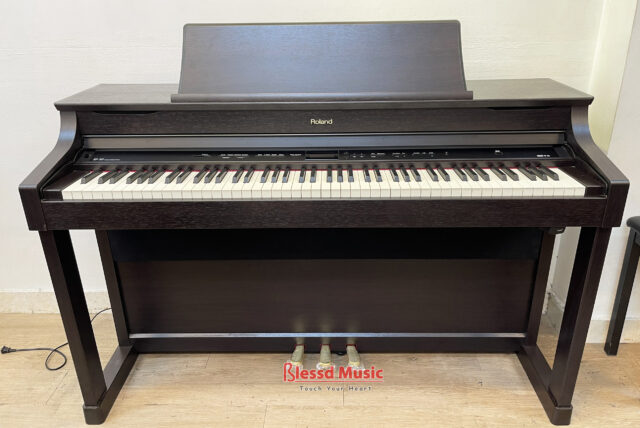 Đàn Piano Roland HP 307 RW