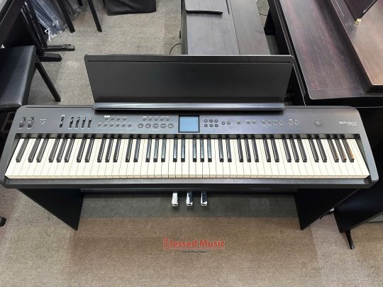 Đàn Roland FP E50