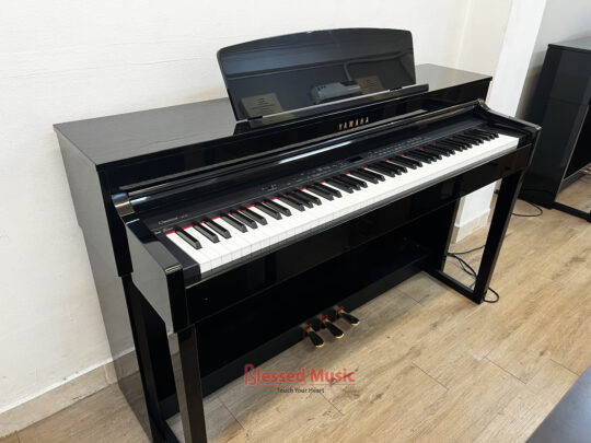 Đàn Yamaha CLP 470PE