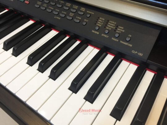 Đàn Piano Yamaha CLP 130R