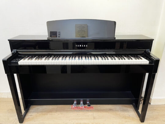 Đàn Piano Yamaha CLP 575 PE
