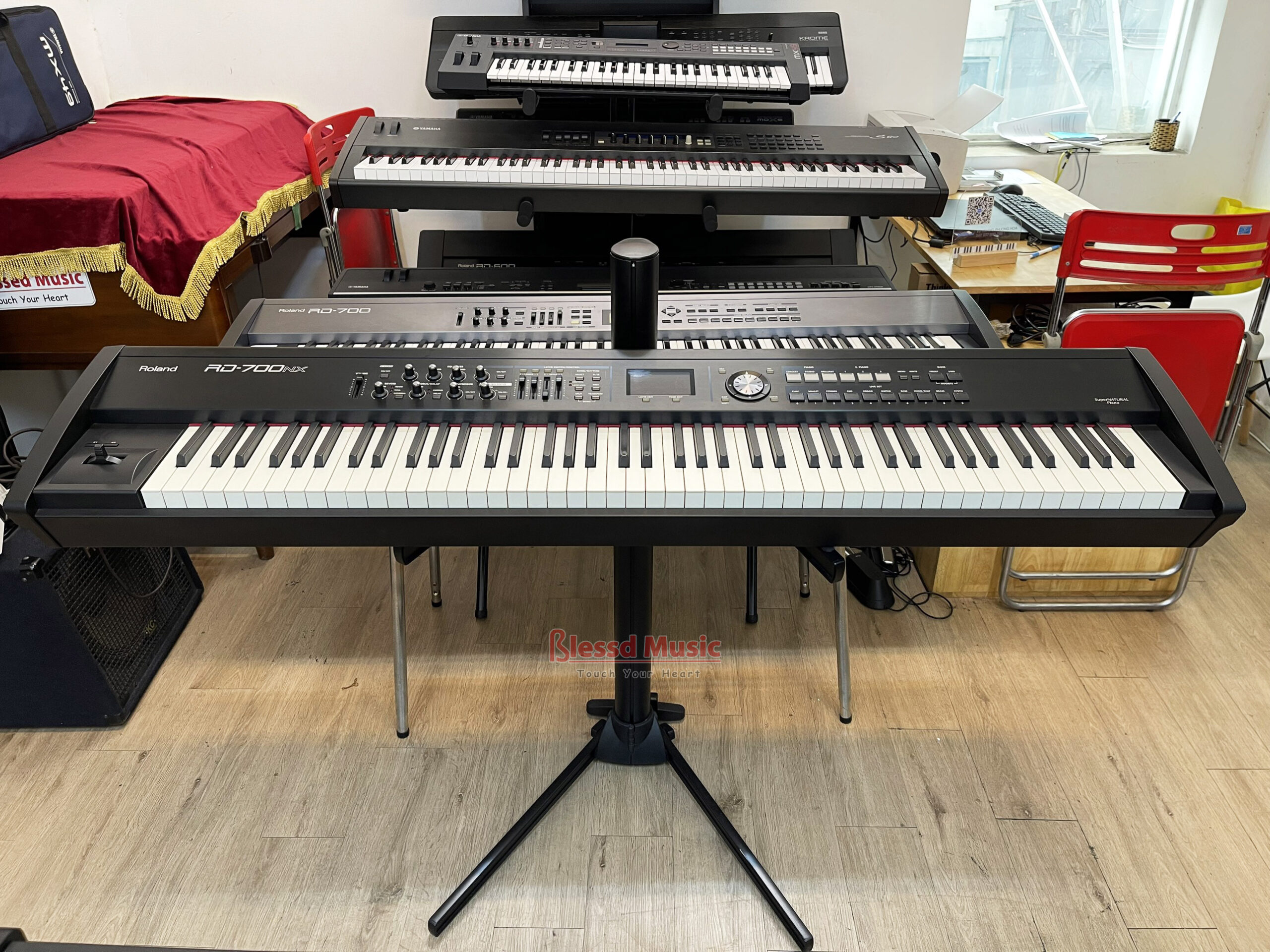 Roland RD 700NX Stage Piano chuyên tiếng cao cấp | Bán Piano