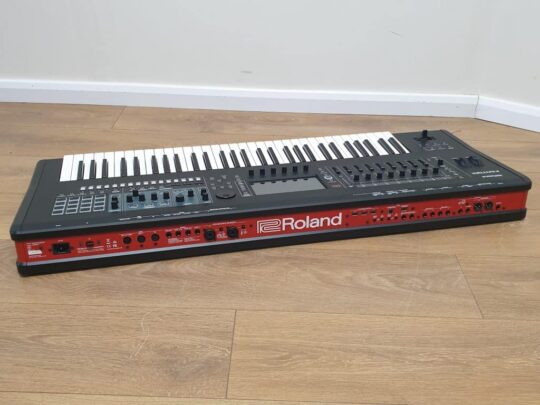 Roland Fantom 6