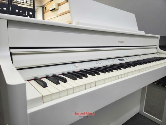 Đàn Piano điện Roland HP 704 WH
