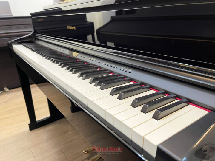 Đàn Piano Roland HP 605PE