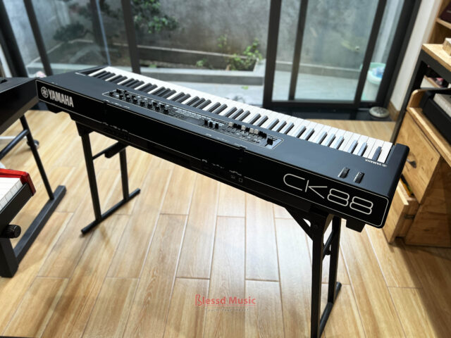 Đàn Yamaha CK 88