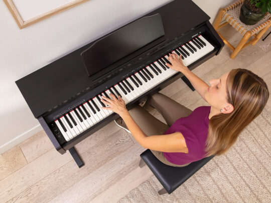 Đàn Piano Roland RP 30