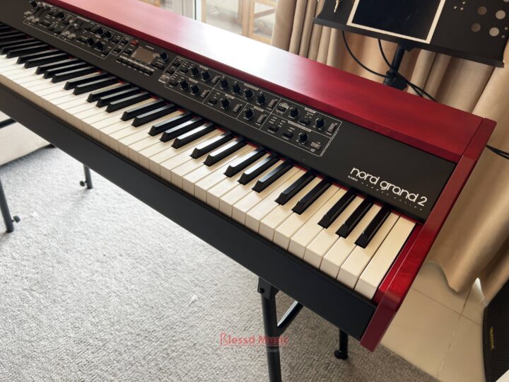 Nord Grand 2