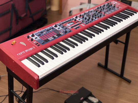 Đàn Nord Stage 3 HP76
