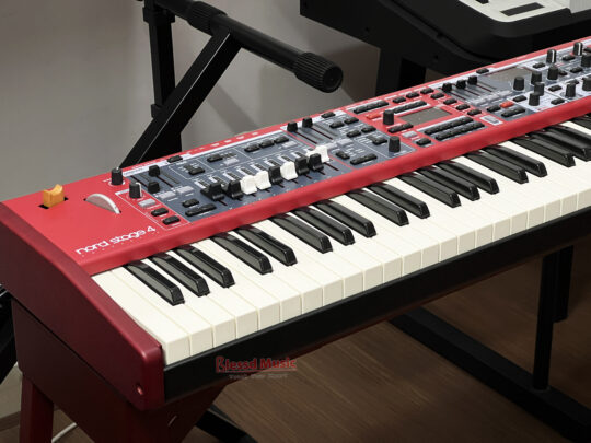 Đàn Nord Stage 4 compact