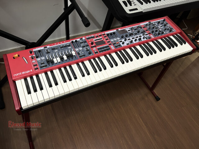 Đàn Nord Stage 4 compact