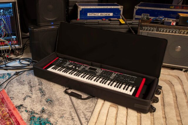 Đàn Roland V-Stage 76