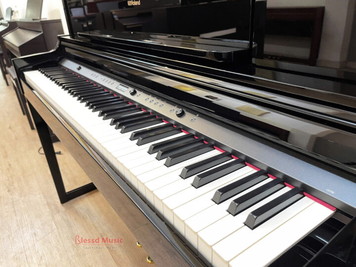 Đàn Roland LX 706 PE