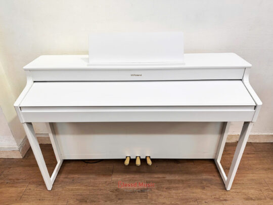 Đàn Piano điện Roland HP 702 WH