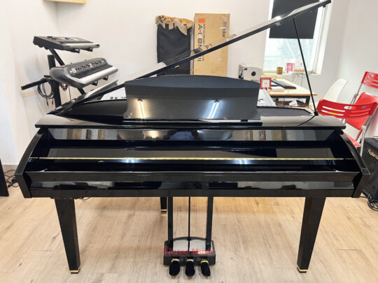 Đàn Piano Yamaha DGP 7