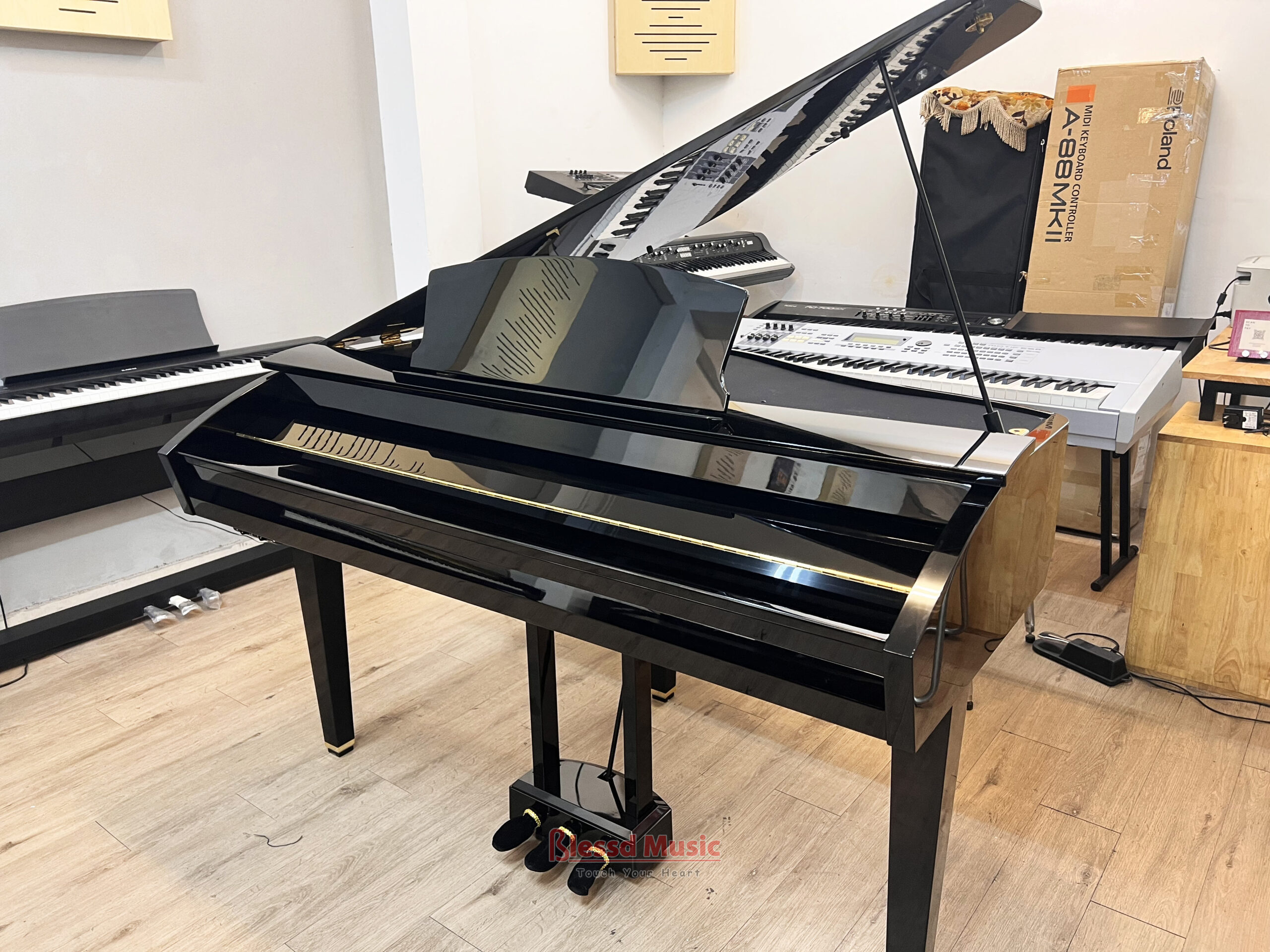 Đàn Piano Yamaha DGP 7