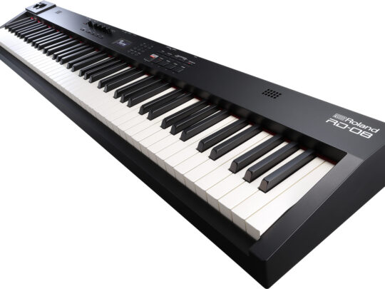 Đàn Piano điện Roland RD 08