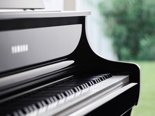 Yamaha CLP 845 PE