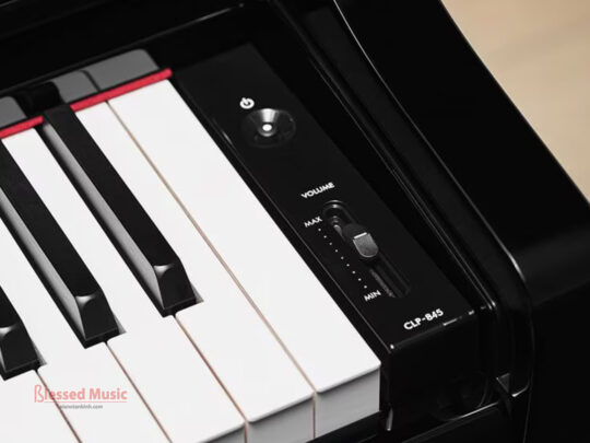 Yamaha CLP 845 PE