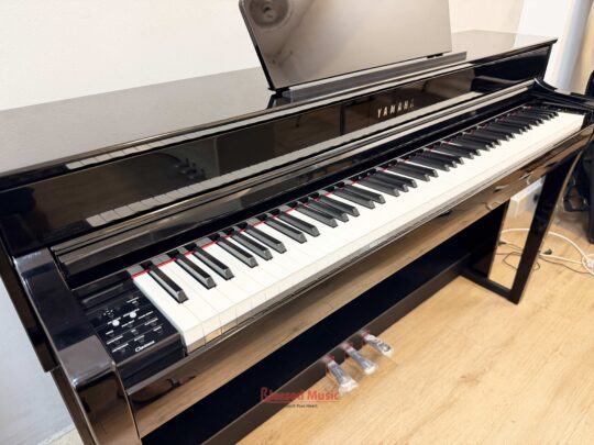 Đàn Yamaha CLP 735 PE