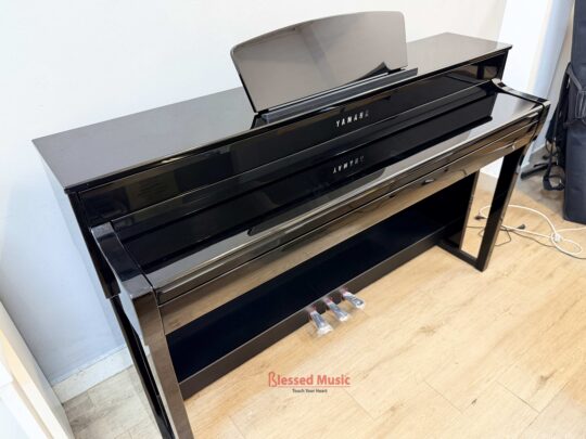 Đàn Yamaha CLP 735 PE